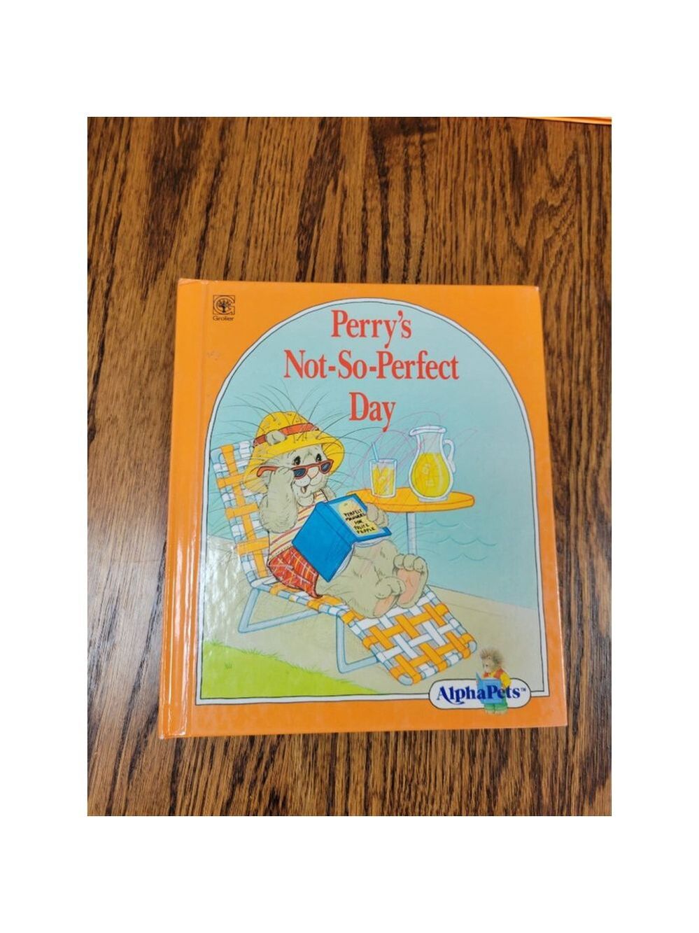 Vintage AlphaPets Hardcover Book Collection - Picture 5 of 7